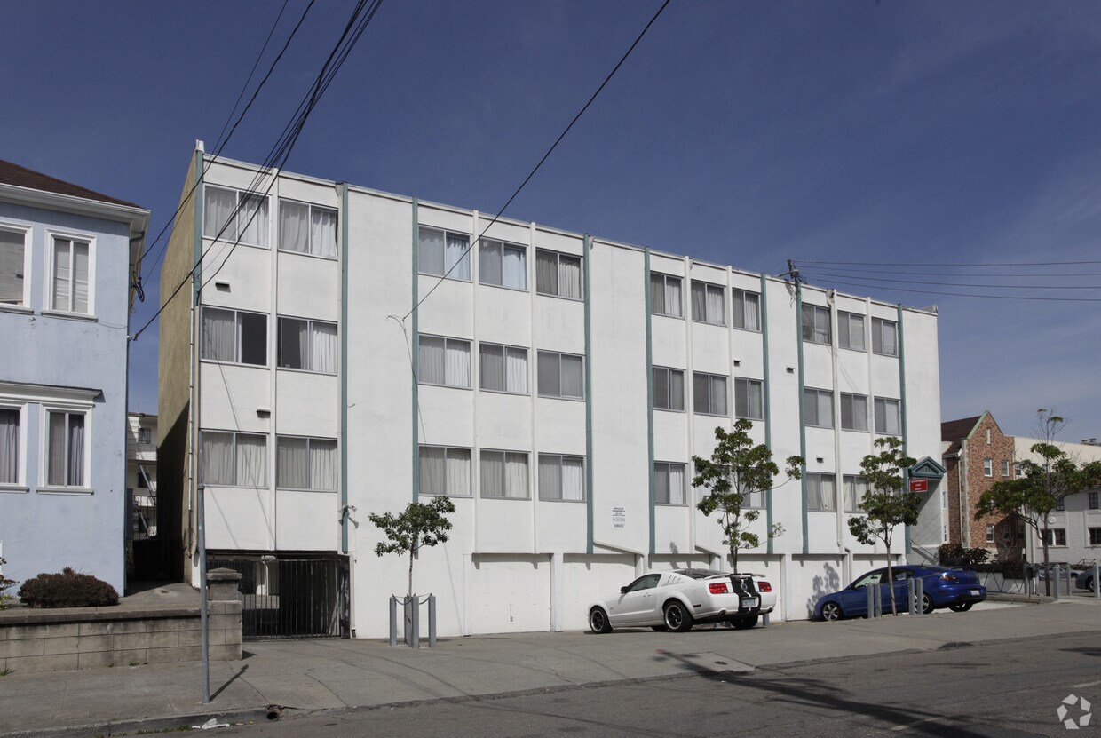 Primary Photo - 1435 3rd Ave