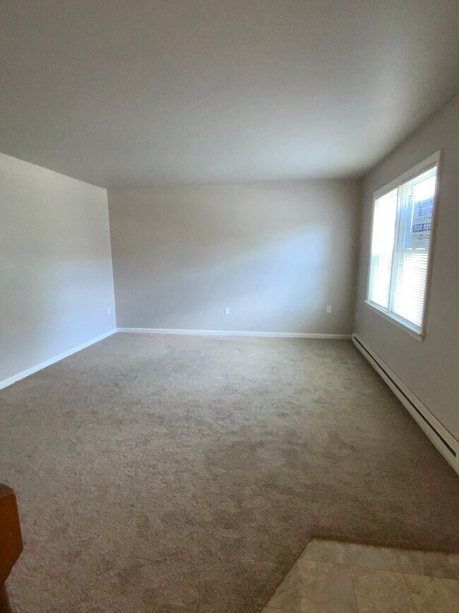 Building Photo - 3 br, 1.5 bath House - 2617 NORTHFIELD DRIVE