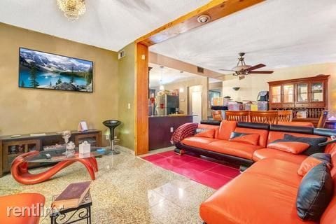 Building Photo - 3 br, 2 bath House - 1131 Largo Dr