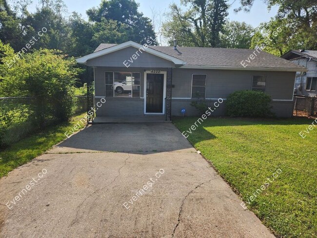 Building Photo - 4222 Sunset Dr