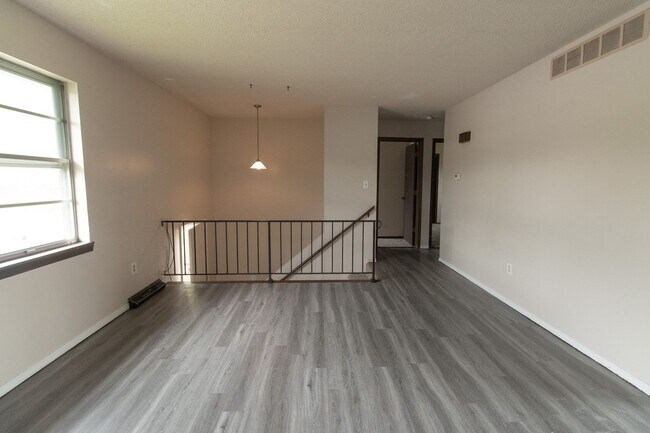 Foto del edificio - 1584-1586-1586 S Sonora Dr