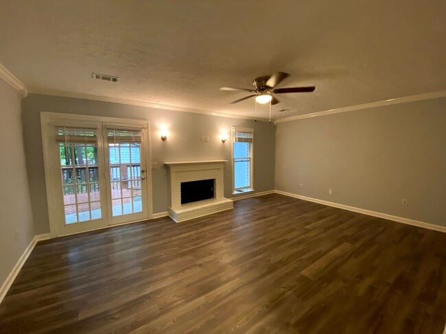 Building Photo - 2814 New S Dr