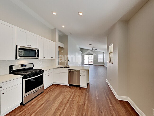 Foto del edificio - 8620 W Majestic Pine Ave