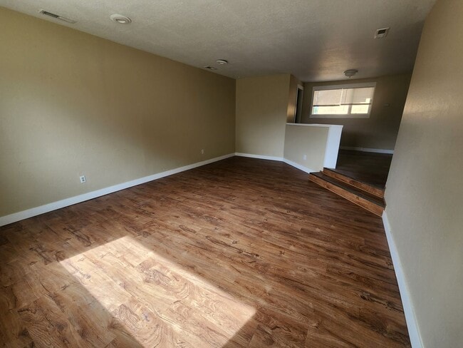 Foto del edificio - Downtown Kennewick Location