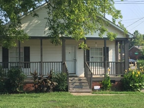 Building Photo - 1904 Britt Pl