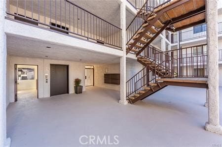 Building Photo - 835 E Lomita Ave
