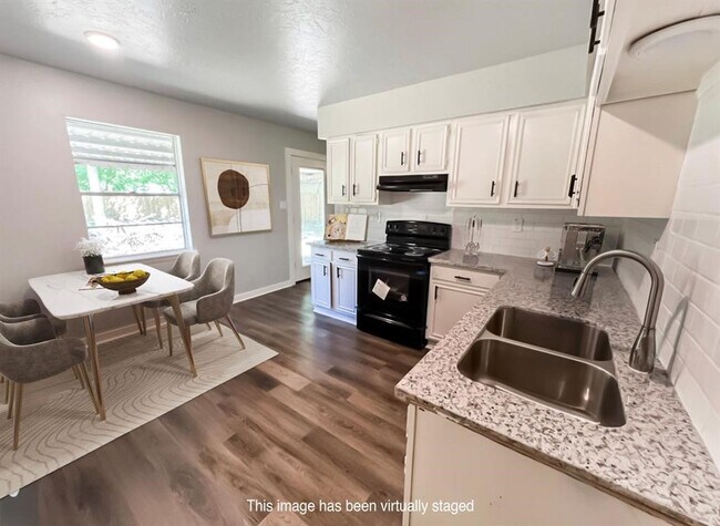 Foto del edificio - 11722 Teaneck Dr