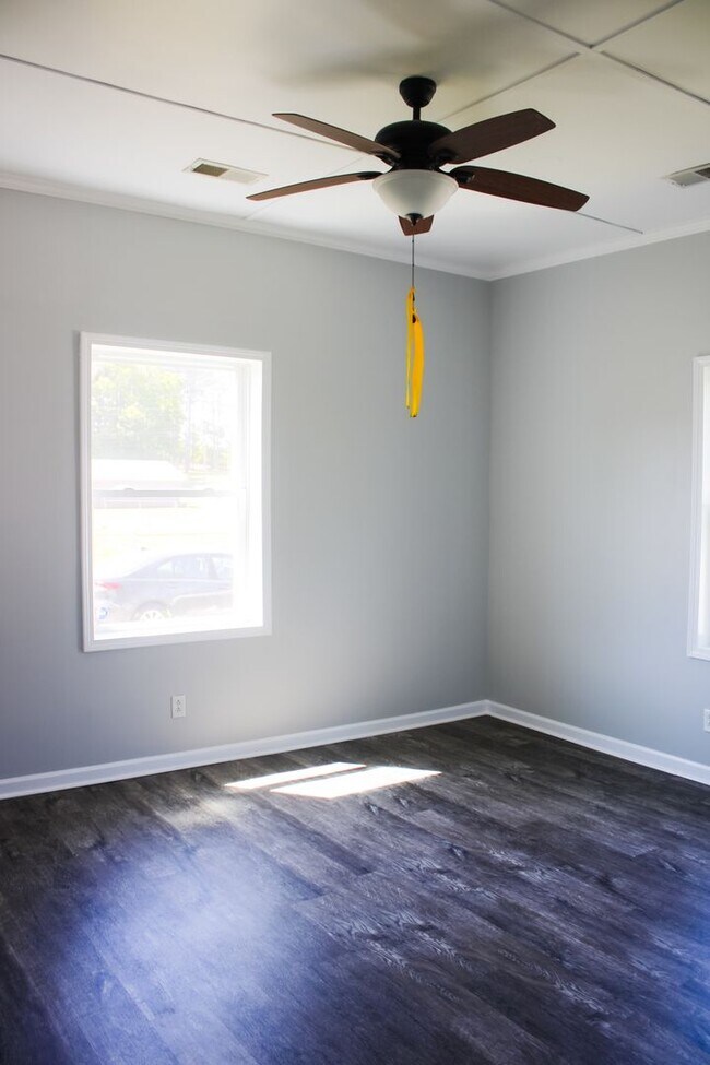 Foto del edificio - 130 D St SW