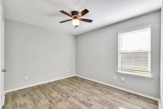 Building Photo - 16831 Silent Pines Ct