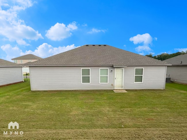 Building Photo - 16388 Seminole Dr