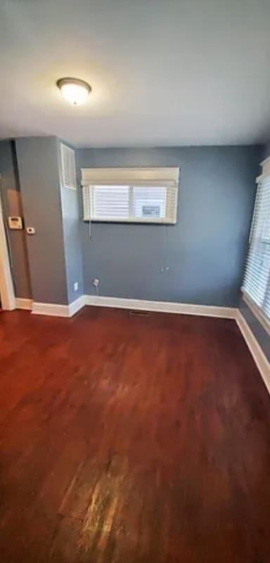 Photo - 2019 Newton St NE House