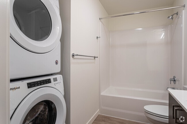 Interior Photo - Midtown Square