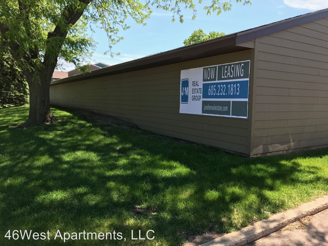 Foto principal - 2301 W 46th St