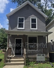Building Photo - 2152 Fox Ave