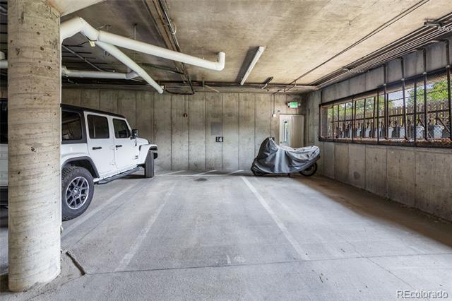Foto del edificio - 1330 S Monaco St Pkwy