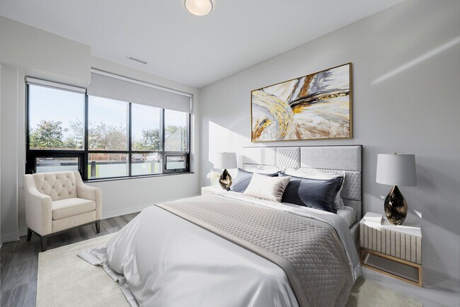 Photo du bâtiment - 190 – 200 Exbury Apartments