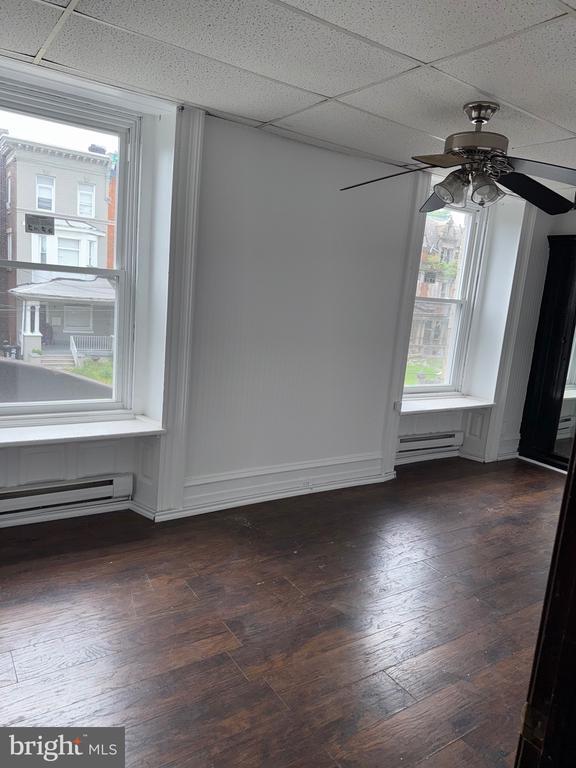 Building Photo - 2213 W Tioga St