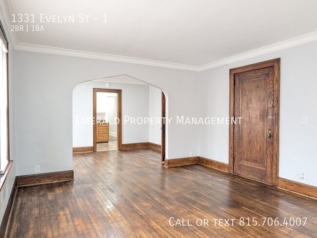 Foto del edificio - 1331 Evelyn St