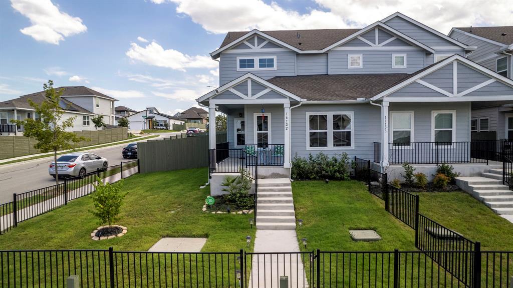 Foto principal - 16722 Sonoma Breeze Dr