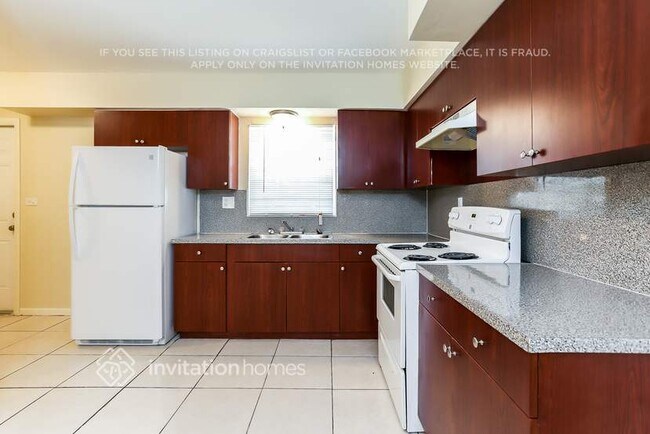 Foto del edificio - 1281 NW 195th St