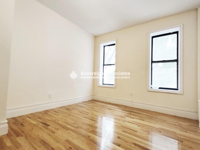 Foto del edificio - 255 Fort Washington Ave