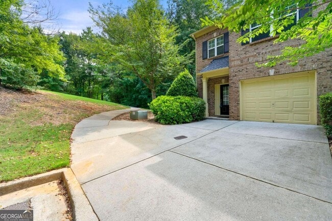 Building Photo - 1699 Southgate Mill Dr