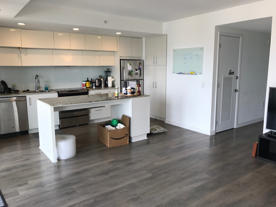 Living Room - 770 P St NW