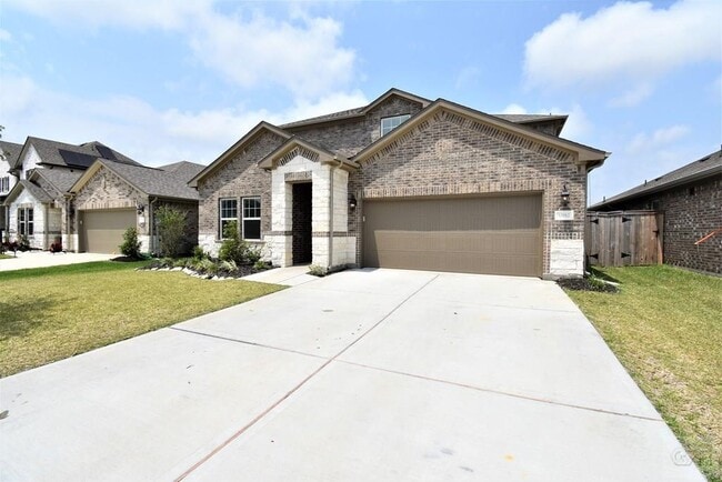 Building Photo - 10012 Deussen Ln