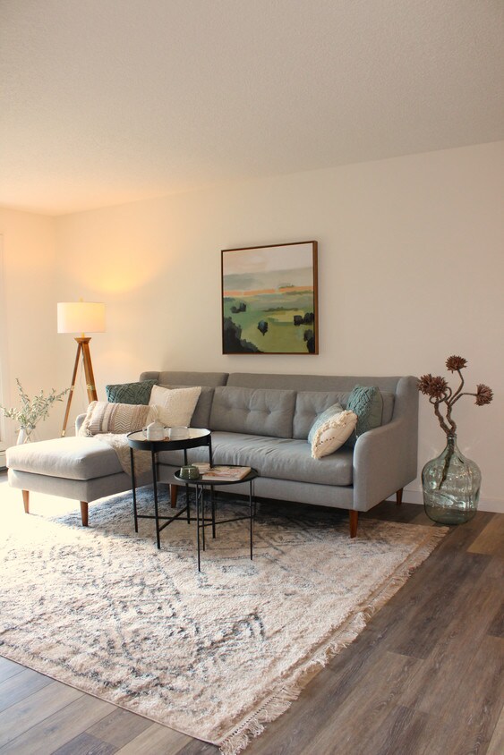 Living - 8100 45th Ave N