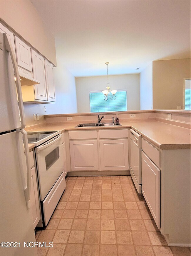 Foto del edificio - 2227 Locksley Woods Dr