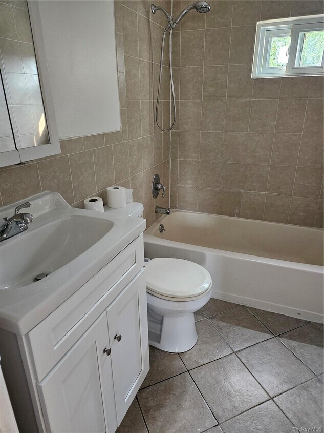 Foto del edificio - 144-24 223rd St
