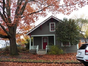 Building Photo - 1103 NE 59th Ave