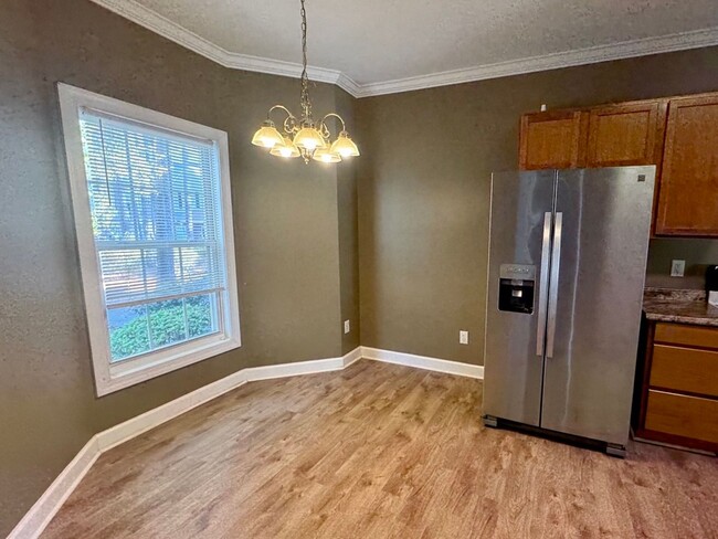 Building Photo - *Move In Special* 2 Bed | 2.5 Bath Raleigh...