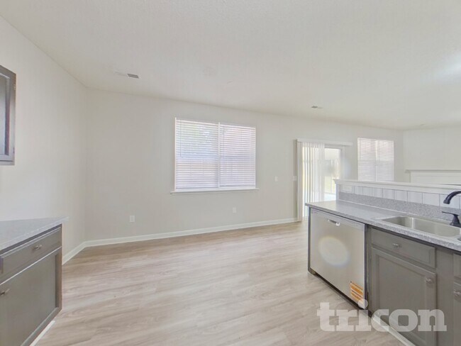Building Photo - 335 Annabel Dr