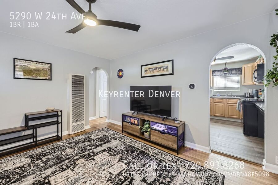 Primary Photo - Charming 1 Bed 1 Bath Midterm with Yard, W...