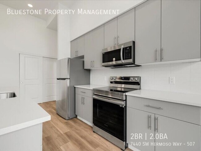 Foto del edificio - One Month Free - Move-in Ready