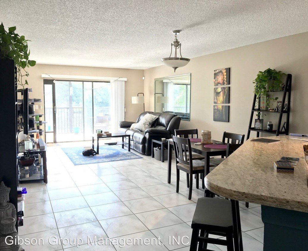 Primary Photo - 120 E Oakland Park Blvd