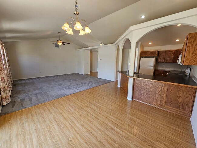 Building Photo - Beautiful Home In Greenacres