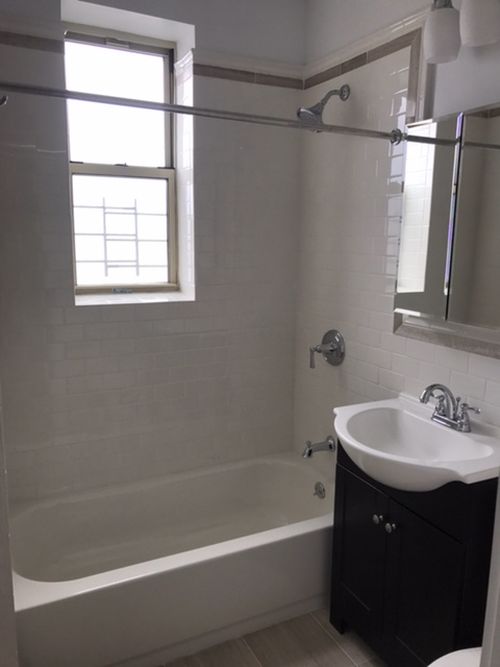 Foto del edificio - 219 Brightwater Ct