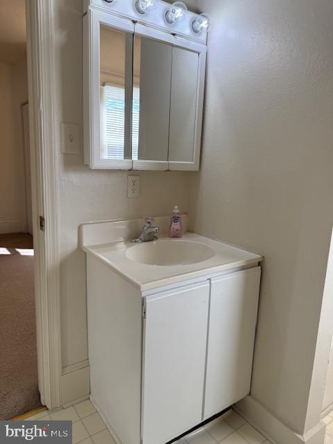 Building Photo - 1904 Charles St