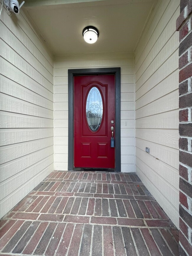 Building Photo - 711 Chaseway Dr