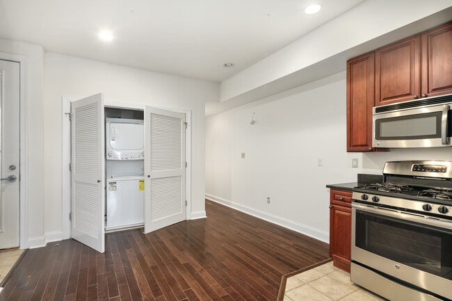 Building Photo - 1814 N 16th St