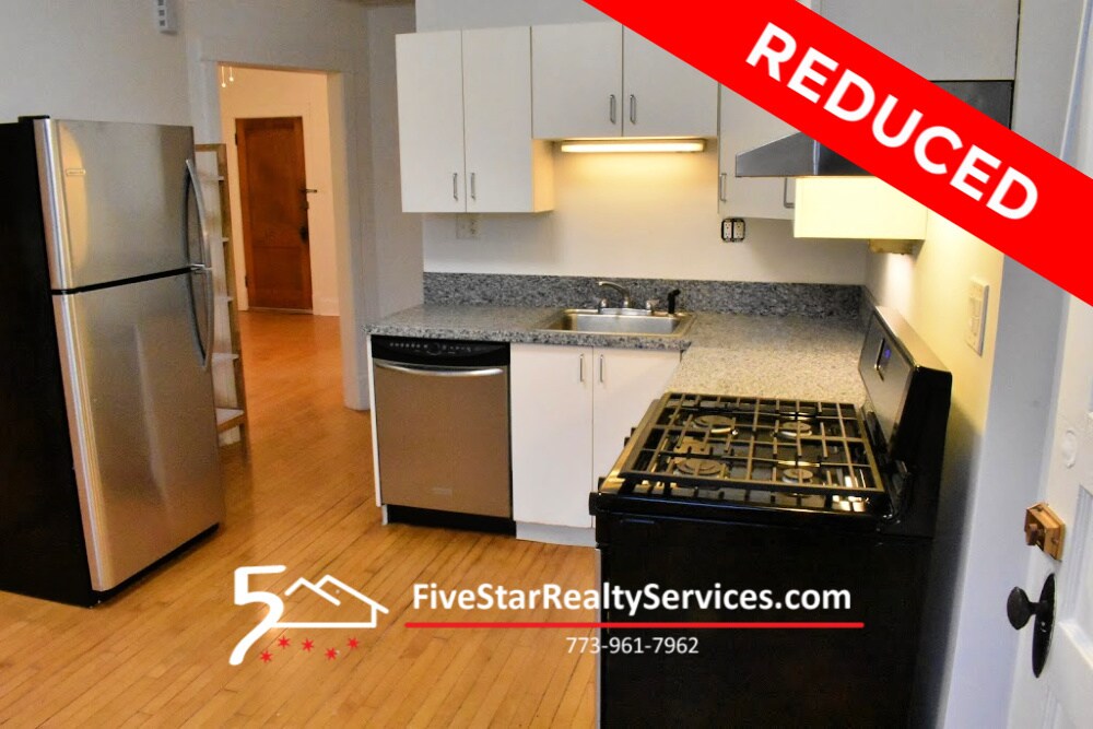 Primary Photo - 4521 N Claremont Ave