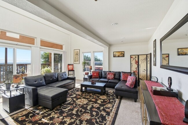 Foto del edificio - 9028 Burr St