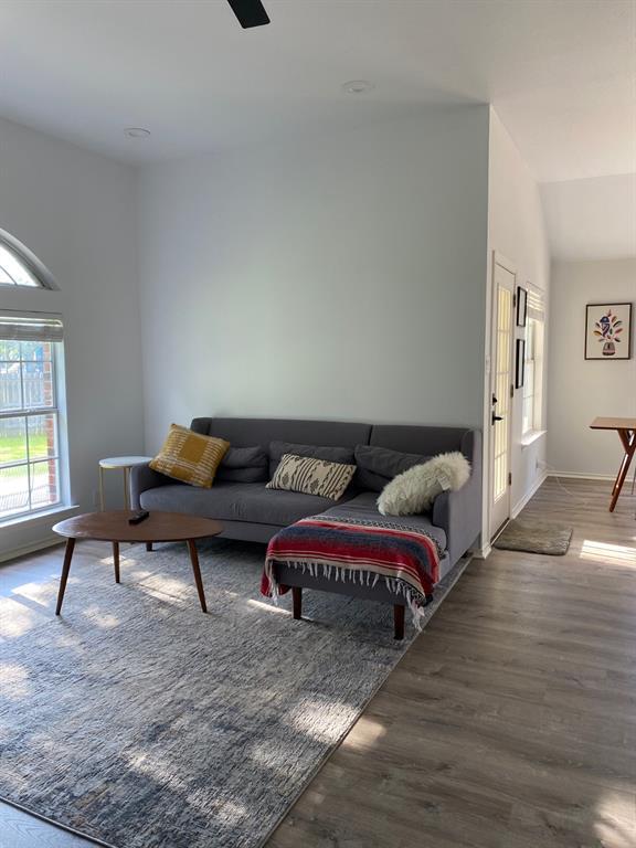 Foto del edificio - 2623 Goldfinch Dr