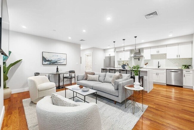 Foto del edificio - 113-115 Falcon St