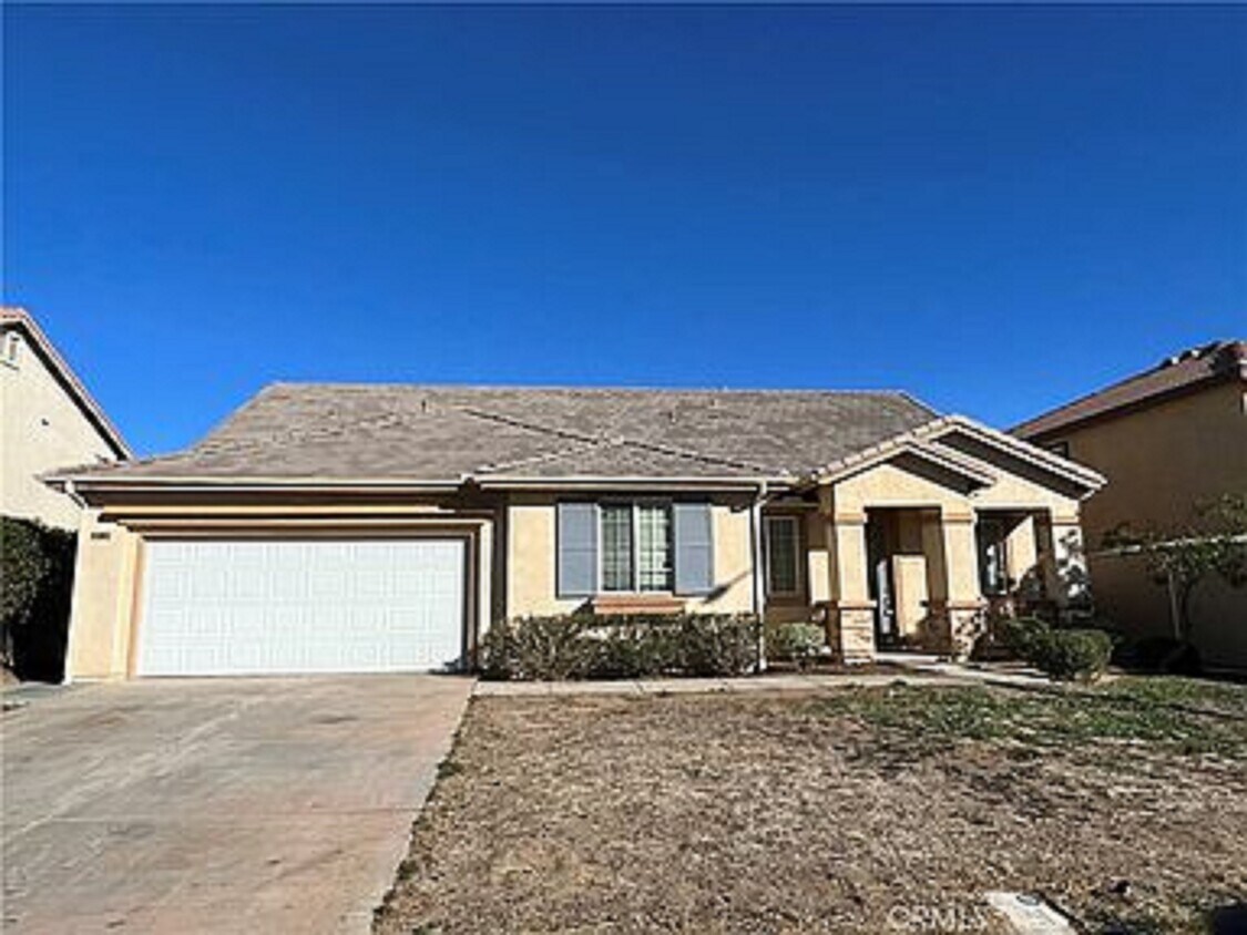 39124 Desert Holly Ln Palmdale, CA 93551 Alquileres en Palmdale, CA