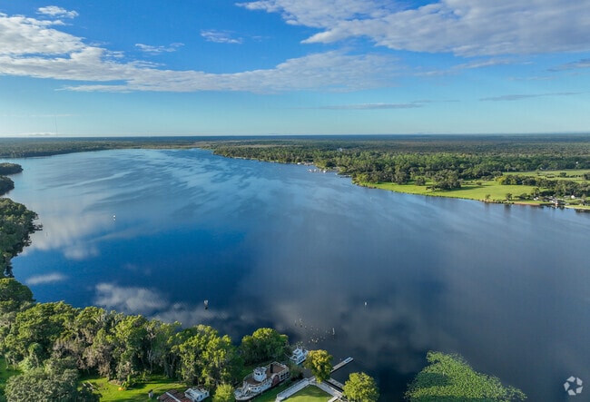 Lake Beresford is in the heart of South West DeLand, FL.