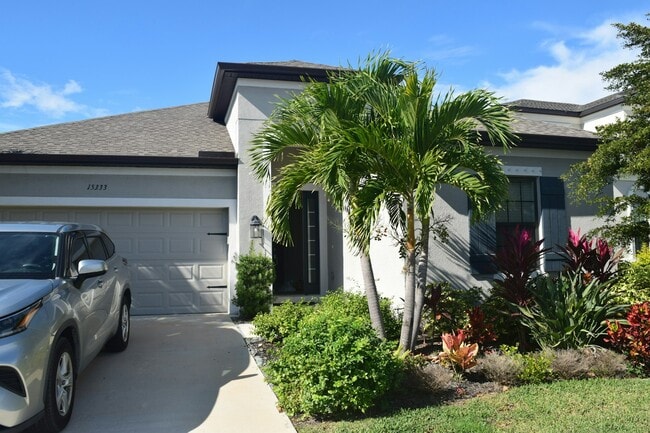 Foto del edificio - 15333 Isla Palma Ln