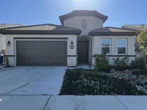 Building Photo - 2557 Orinoco Pl